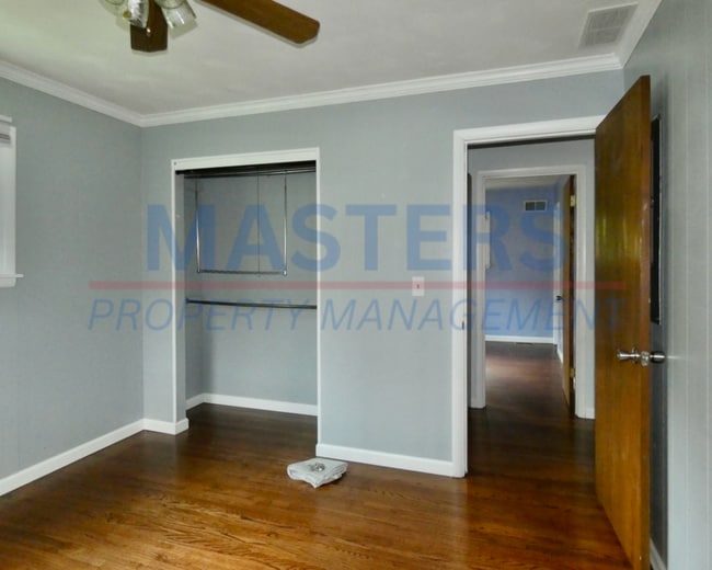 Building Photo - 10477 Mandell Rd