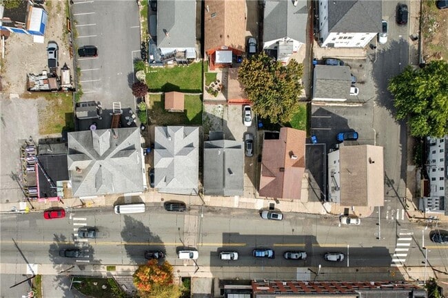 Building Photo - 555 Branch Ave