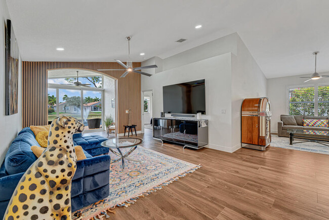 Building Photo - 9725 Cherry Blossom Ct