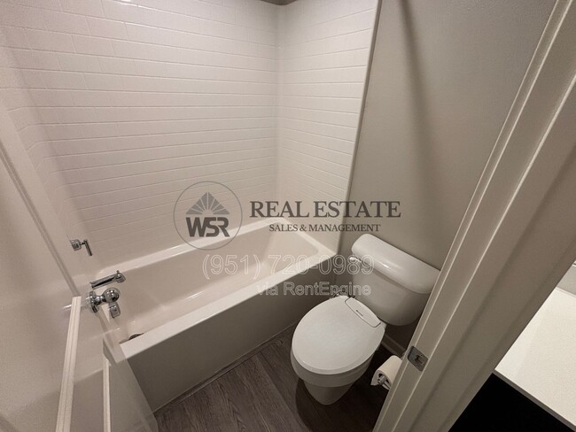 Building Photo - 12843 Greenstone Way