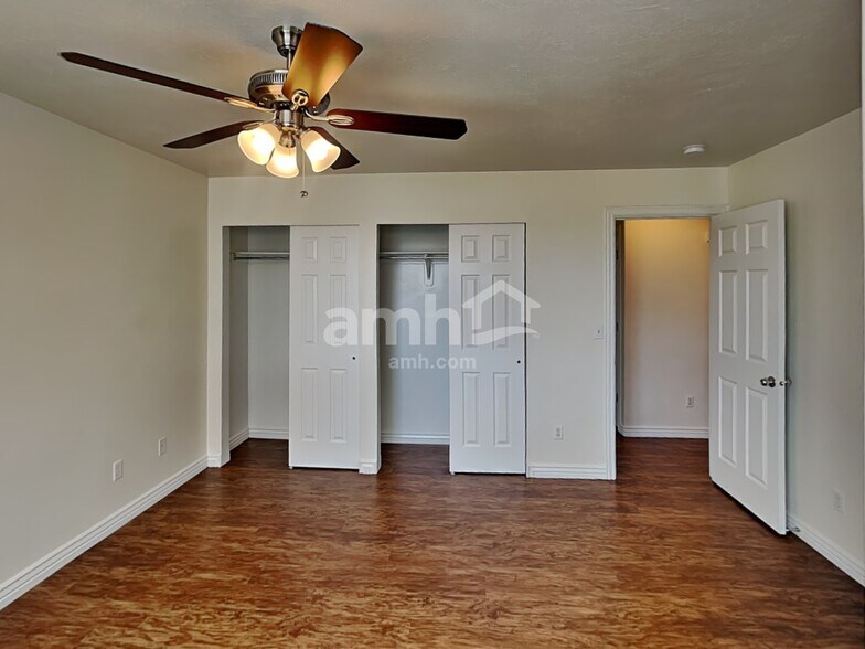 Building Photo - 2436 2940 W