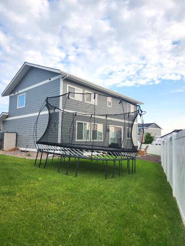 Building Photo - 302 Cottage Dr