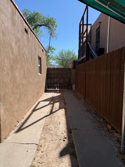 Gate to Casita - 208 Chama St NE