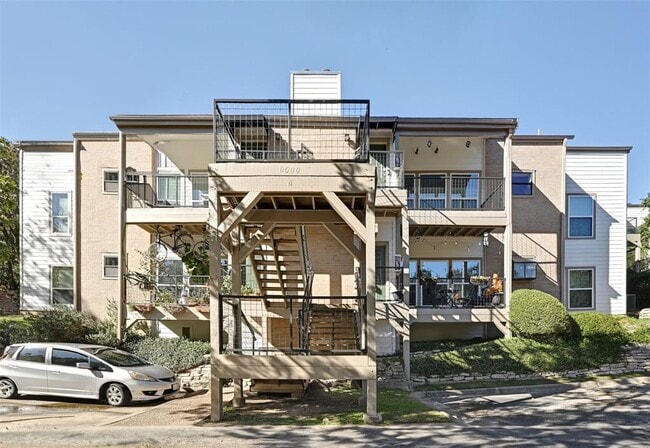 Building Photo - 6600 Valleyside Rd