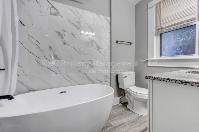 Building Photo - 4511 Newport Ave