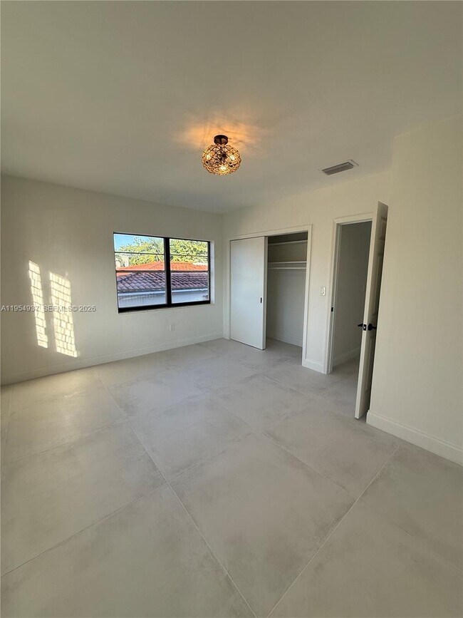 Building Photo - 525 Beacom Blvd