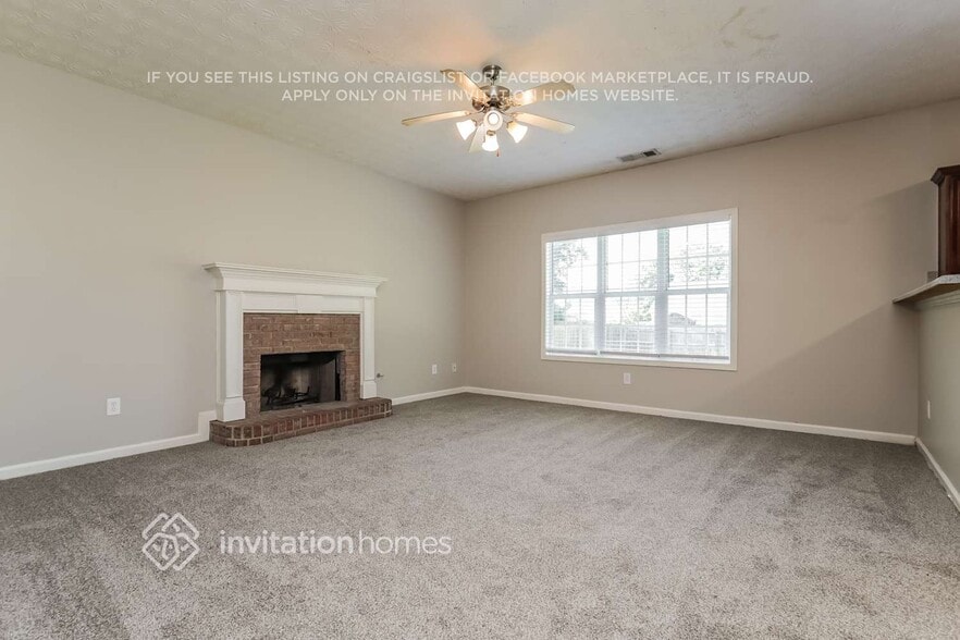 Building Photo - 333 Interlake