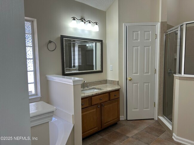 Building Photo - 1630 Majestic View Ln