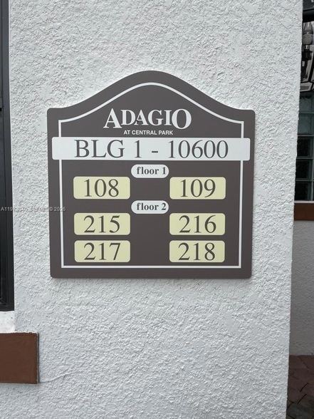 Building Photo - 10600 NW 88th St