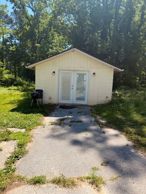 Building Photo - 1431 Nash Rd