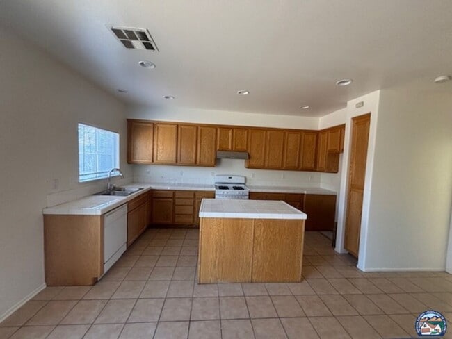 Building Photo - 247 Cozumel Dr