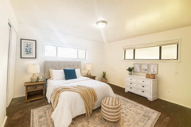 Building Photo - 3BR 1BA Home w/ Fresh Flooring • Private Backyard in Salt Lake City