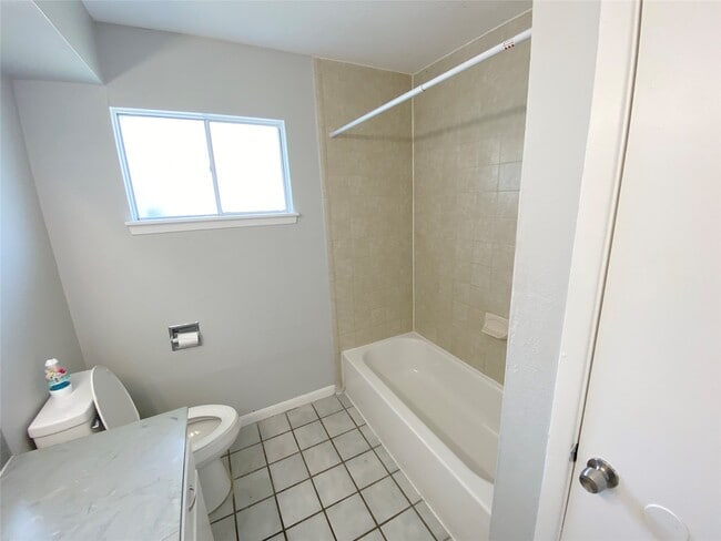 Building Photo - 8214 Riptide Dr