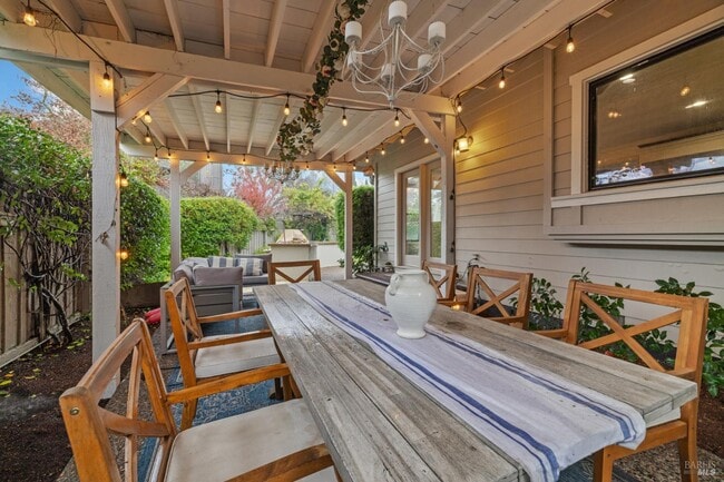 Building Photo - 470 Eastin Dr