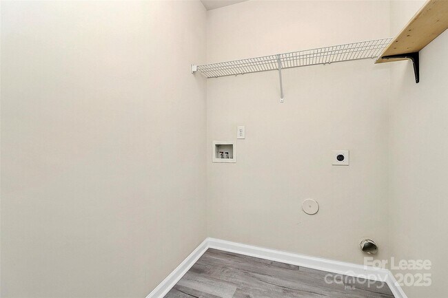 Building Photo - 1445 Laraway Ct NW