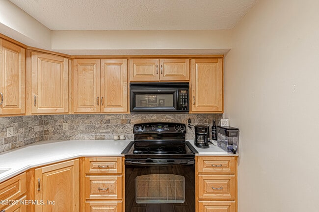 Building Photo - 8542 Goldeneye Ln