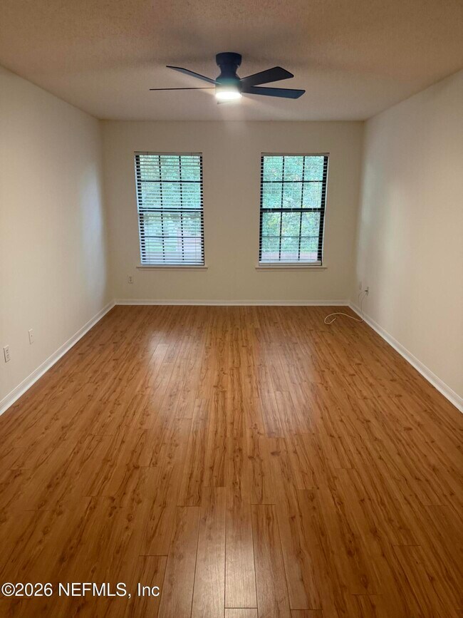 Building Photo - 416 Honeycomb Way