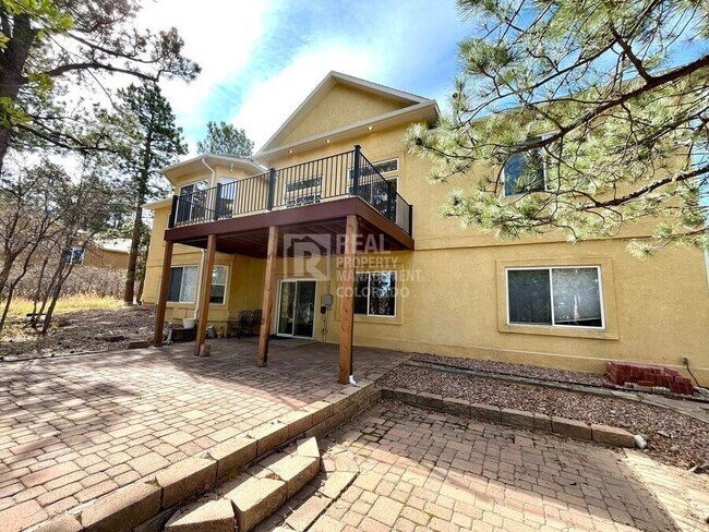 Building Photo - 1550 Capadaro Ct