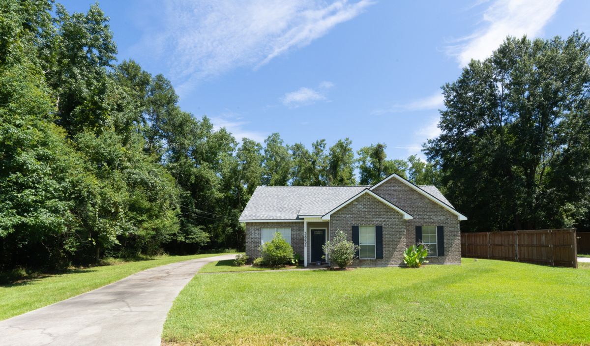 Building Photo - 38494 Ruby Dr