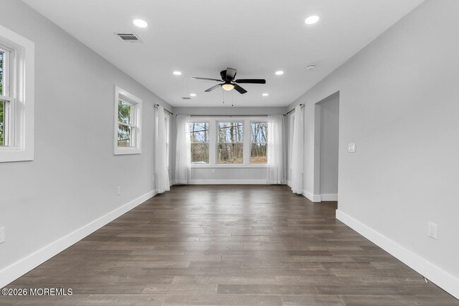 Building Photo - 91 Locust Ave