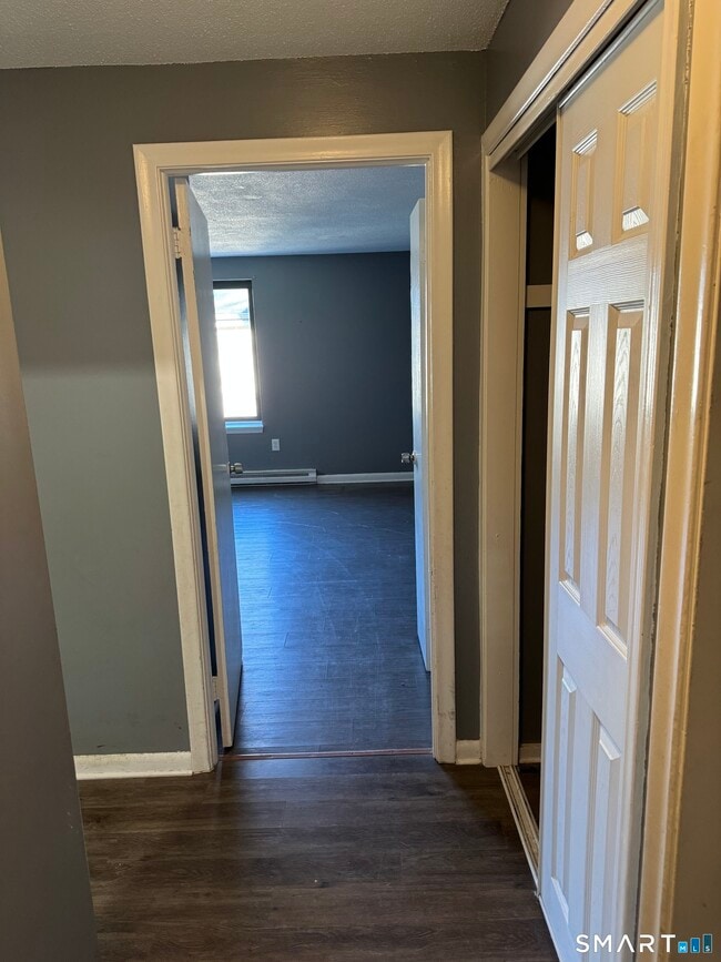 Building Photo - 356 Franklin Ave