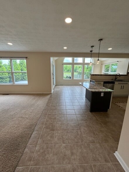 Building Photo - 9130 Bennington Way