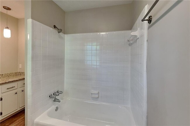 Building Photo - 3681 Bittercreek Way SW