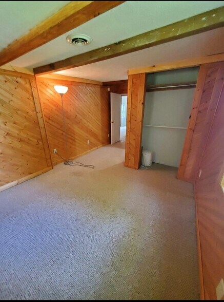 Bedroom 1 closet space - 4610 Bachelors Row
