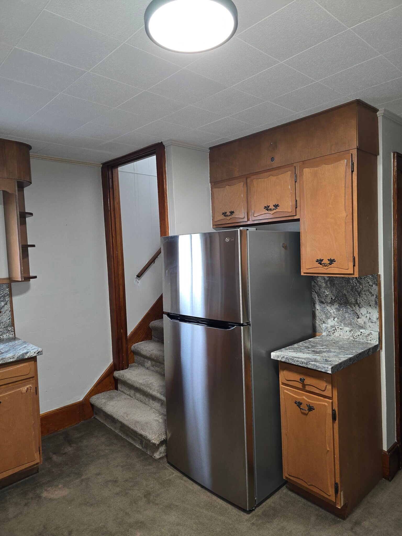 Building Photo - 165 S Main St