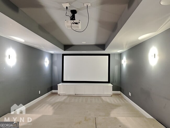 Building Photo - 12515 Magnolia Cir