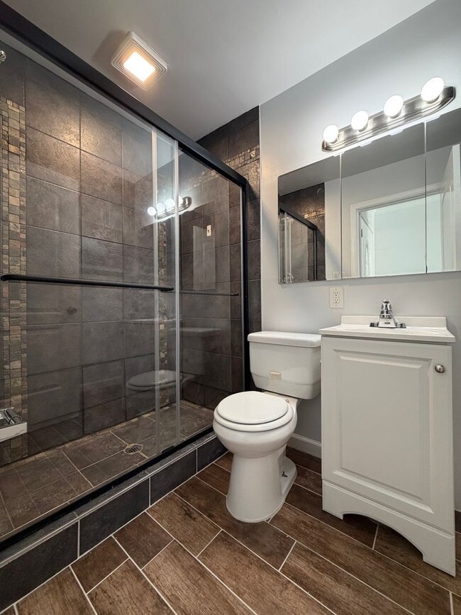 Building Photo - Fantastic 4 Bedroom 2 Bath Expanded Home