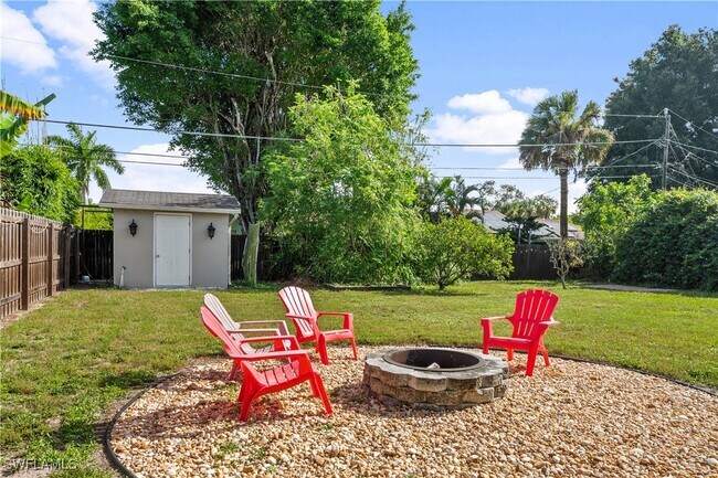 Building Photo - 27610 Roslin Dr