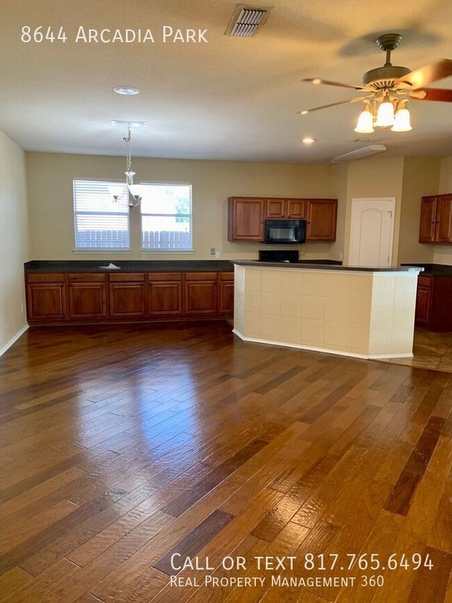 Building Photo - 8644 Arcadia Park Dr