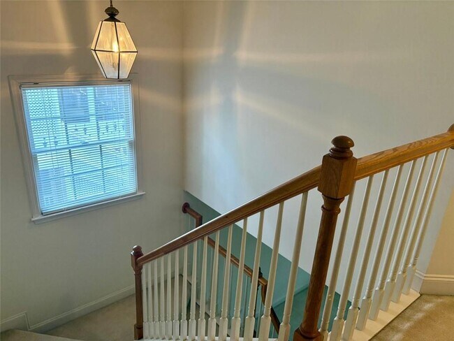 Building Photo - 3202 Oaktree Ct NW