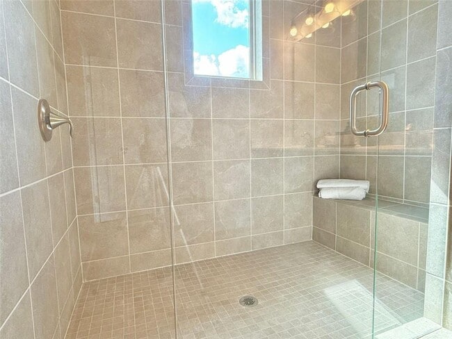 Building Photo - 614 Harrington Hills