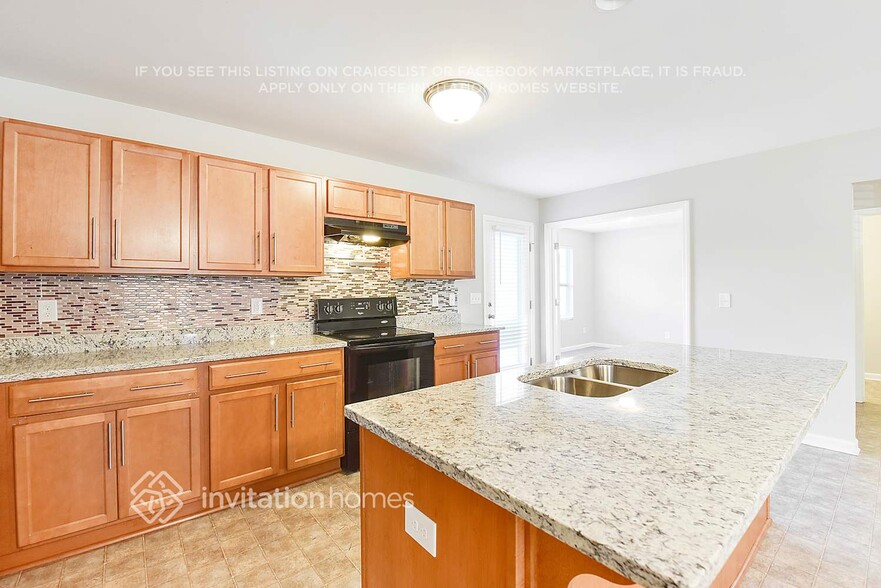 Building Photo - 746 Mountain Quail Dr