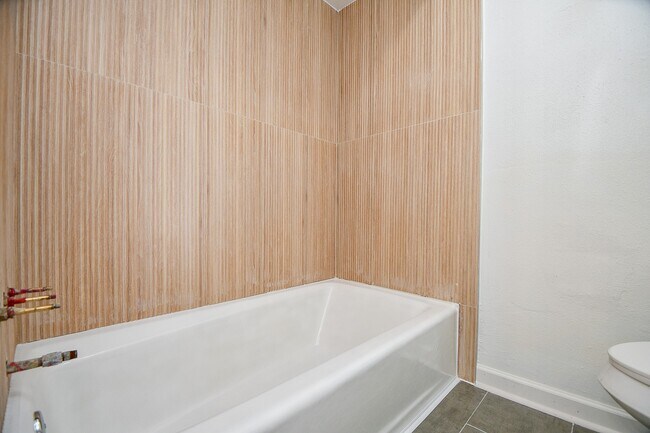 Building Photo - 7714 Teal Run Dr