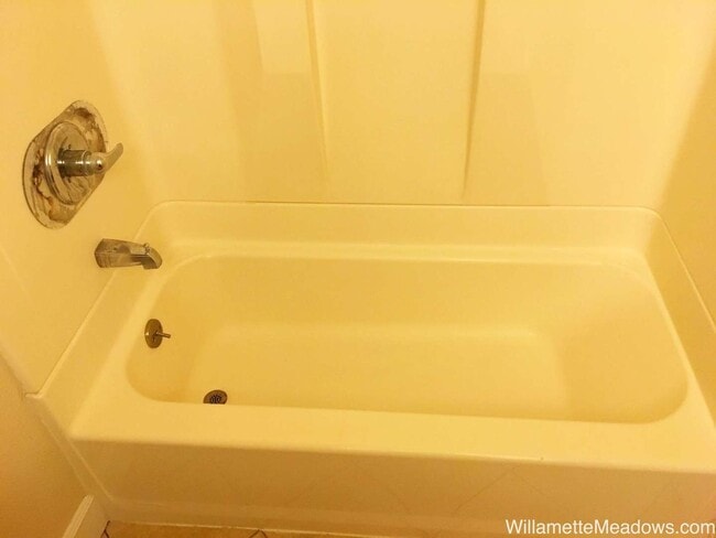 Building Photo - Spacious 4-Bedroom Home with Large Fenced Yard & Covered Patio