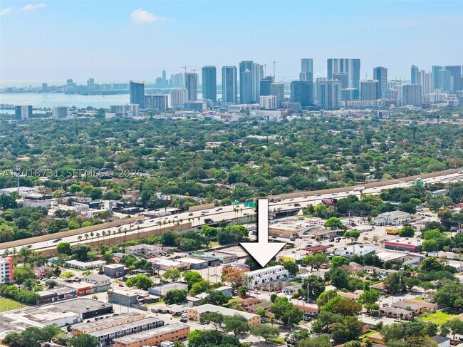 Building Photo - 726 NW 55th St