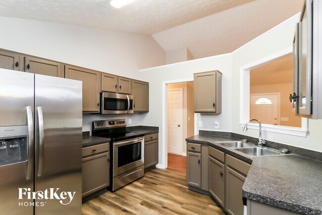 Building Photo - 167 Fairview Oak Trail