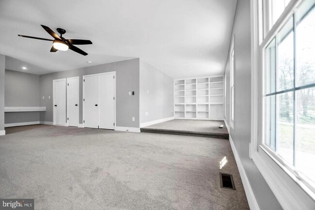 Building Photo - 12404 Surrey Cir Dr