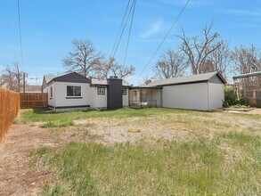 Building Photo - Fully renovated ranch style home near Ansc...