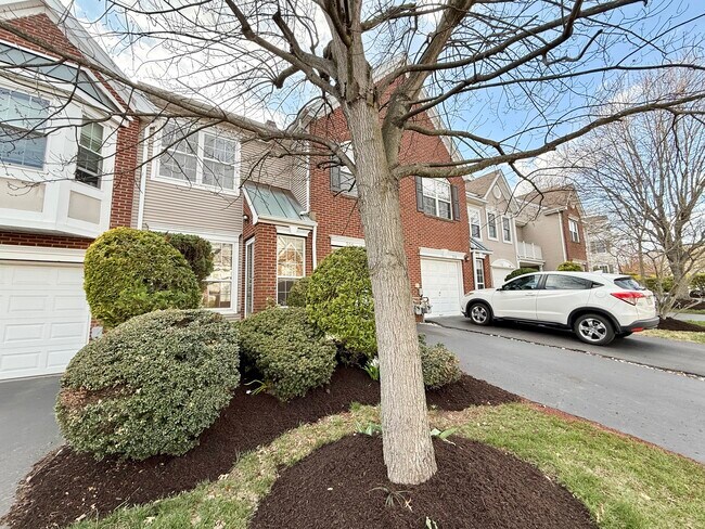 Building Photo - 306 Pimlico Way