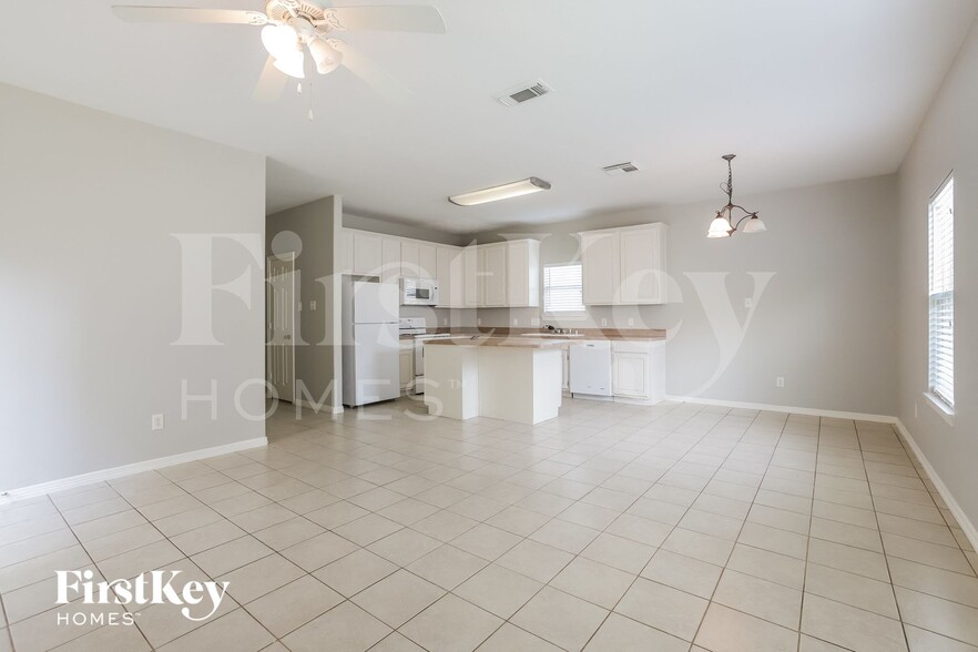 Building Photo - 10019 Sweet Nectar Ln