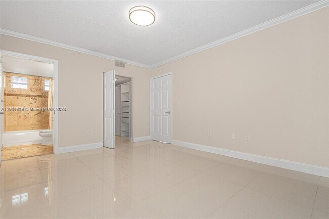 Building Photo - 7800 Collins Ave