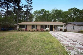 Building Photo - 6724 Carolina Dr