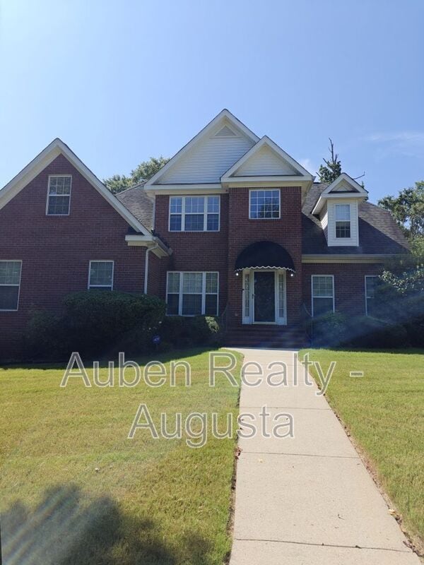 Building Photo - 901 McMillan Cir