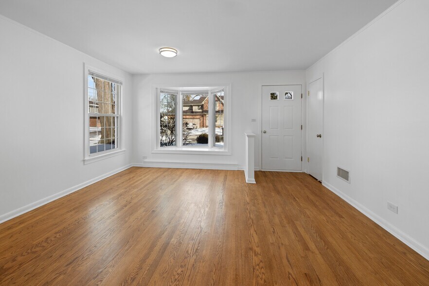 Building Photo - 41 Hackberry Ln