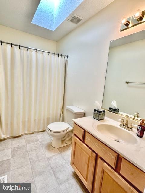 Building Photo - 35561 Golf Course Dr