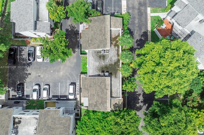 Building Photo - 10542 NW 7th Terrace